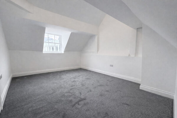 5 Bedroom Shared Flat, Town Centre, High Wycombe, Buckinghamshire, HP11 2DL