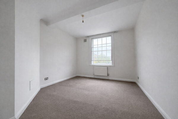 5 Bedroom Shared Flat, Town Centre, High Wycombe, Buckinghamshire, HP11 2DL