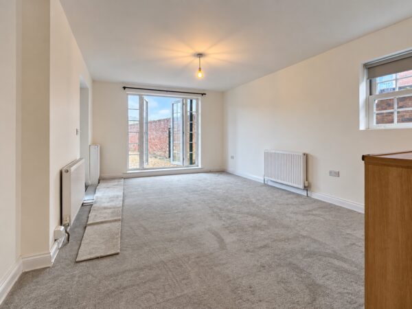 2 Bed Apartment, Abbey Barn Road, High Wycombe, Buckinghamshire, HP11 1RR