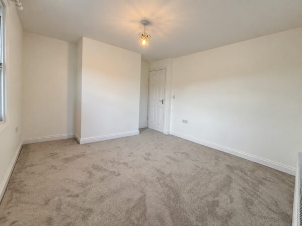 2 Bed Apartment, Abbey Barn Road, High Wycombe, Buckinghamshire, HP11 1RR