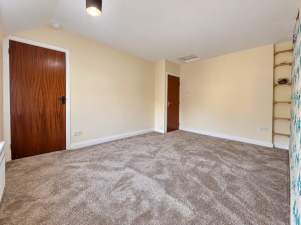 2 Bed Semi-Detached, Spearing Rd, High Wycombe, Buckinghamshire, HP12 3JX