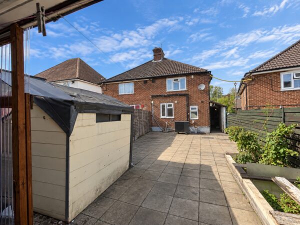 2 Bed Semi-Detached, Spearing Rd, High Wycombe, Buckinghamshire, HP12 3JX