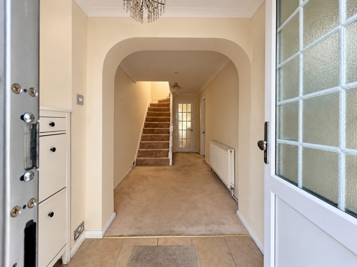 4 Bed Semi-Detached, Walton Drive. High Wycombe, Buckinghamshire, HP13 6TS
