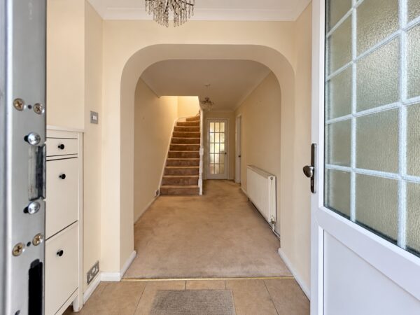 4 Bed Semi-Detached, Walton Drive. High Wycombe, Buckinghamshire, HP13 6TS