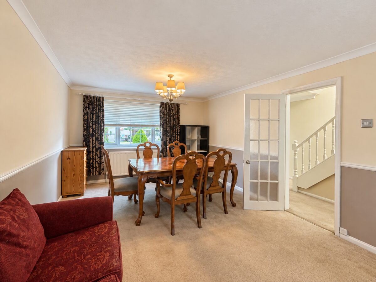 4 Bed Semi-Detached, Walton Drive. High Wycombe, Buckinghamshire, HP13 6TS