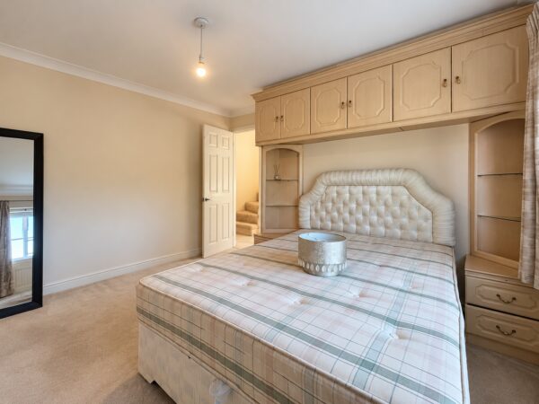 4 Bed Semi-Detached, Walton Drive. High Wycombe, Buckinghamshire, HP13 6TS