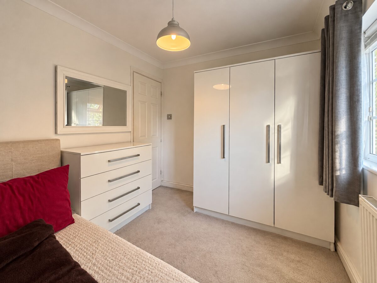 4 Bed Semi-Detached, Walton Drive. High Wycombe, Buckinghamshire, HP13 6TS