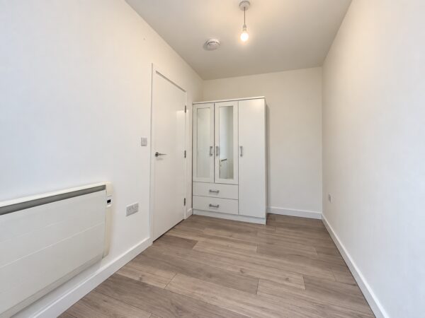 1 Bed Apartment, Priory Avenue, High Wycombe, HP13 6SQ