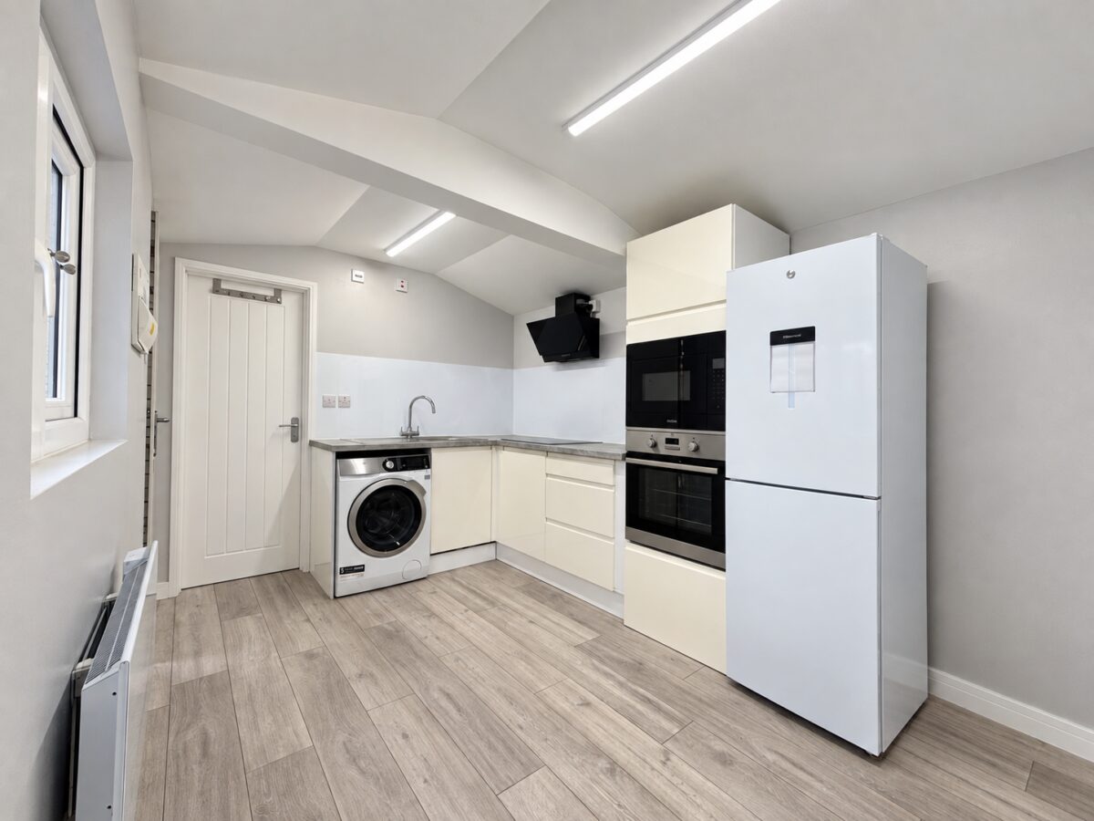 Studio Annex, Plumer Road, High Wycombe, HP11 2SS