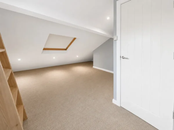 4 Bed Terraced, Cotswold Way, Downley, High Wycombe, Buckinghamshire, HP13 5NP