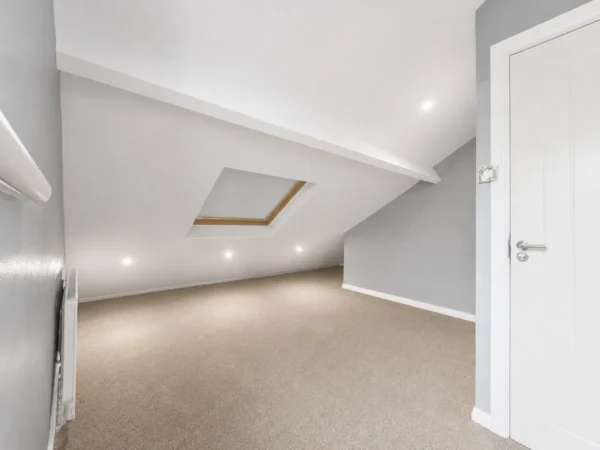 4 Bed Terraced, Cotswold Way, Downley, High Wycombe, Buckinghamshire, HP13 5NP