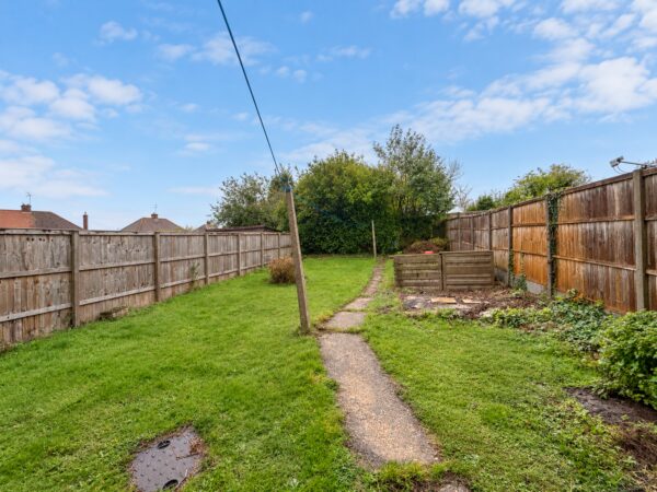 3 Bed Semi-Detached, Gibson Rd, High Wycombe, Buckinghamshire, HP12 4QW