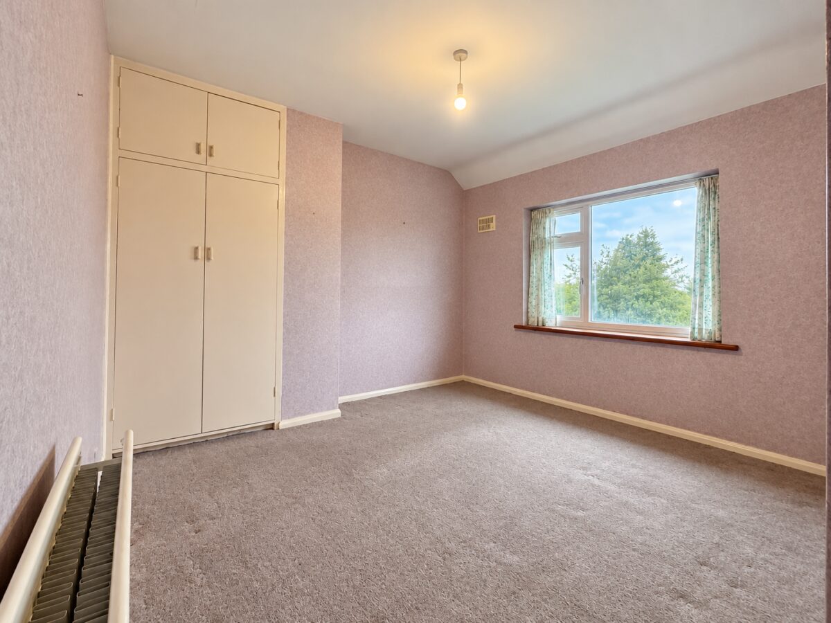 3 Bed Semi-Detached, Gibson Rd, High Wycombe, Buckinghamshire, HP12 4QW