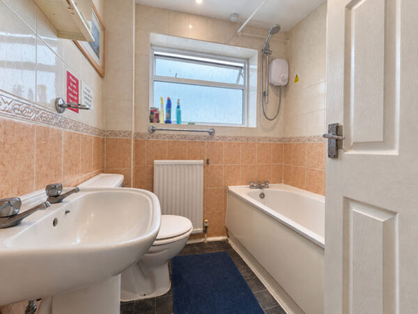 Furnished Double Room, Sabina Close, High Wycombe, Buckinghamshire, HP12 3HF