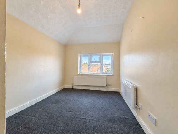 1/2 Bed Flat, Rutland Ave, High Wycombe, Buckinghamshire, HP12 3JH