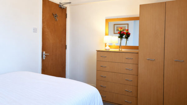 Furnished Double Room, Desborough Ave, High Wycombe, HP11 2SQ
