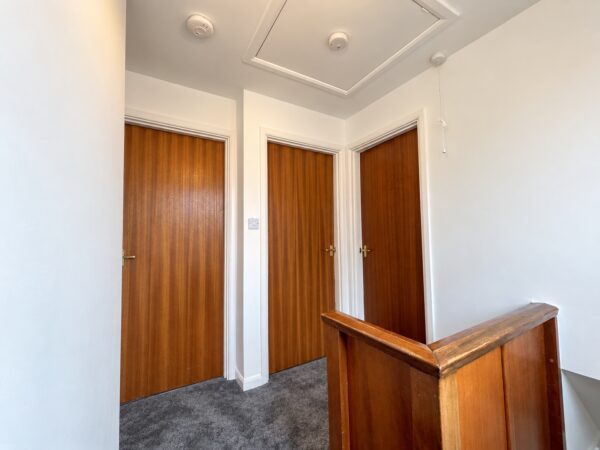 3 Bed Semi-Detached, Deeds Grove, High Wycombe, HP12 3PB