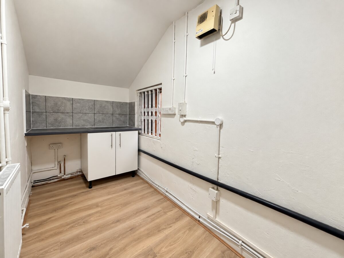 Furnished Double Rooms, Town Centre, High Wycombe, Buckinghamshire, HP11 2HE