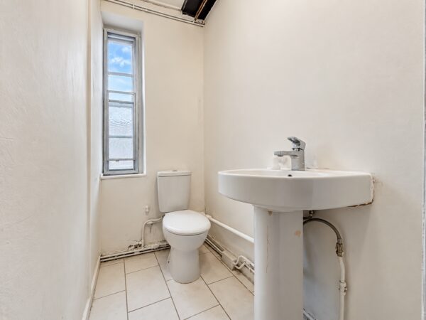 Furnished Double Rooms, Town Centre, High Wycombe, Buckinghamshire, HP11 2HE