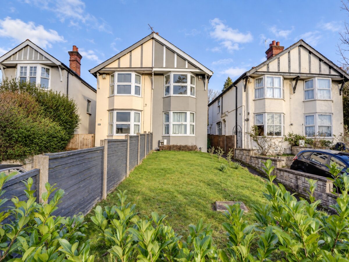 Furnished Double Room, Hughenden Rd, High Wycombe, Buckinghamshire, HP13 5PD
