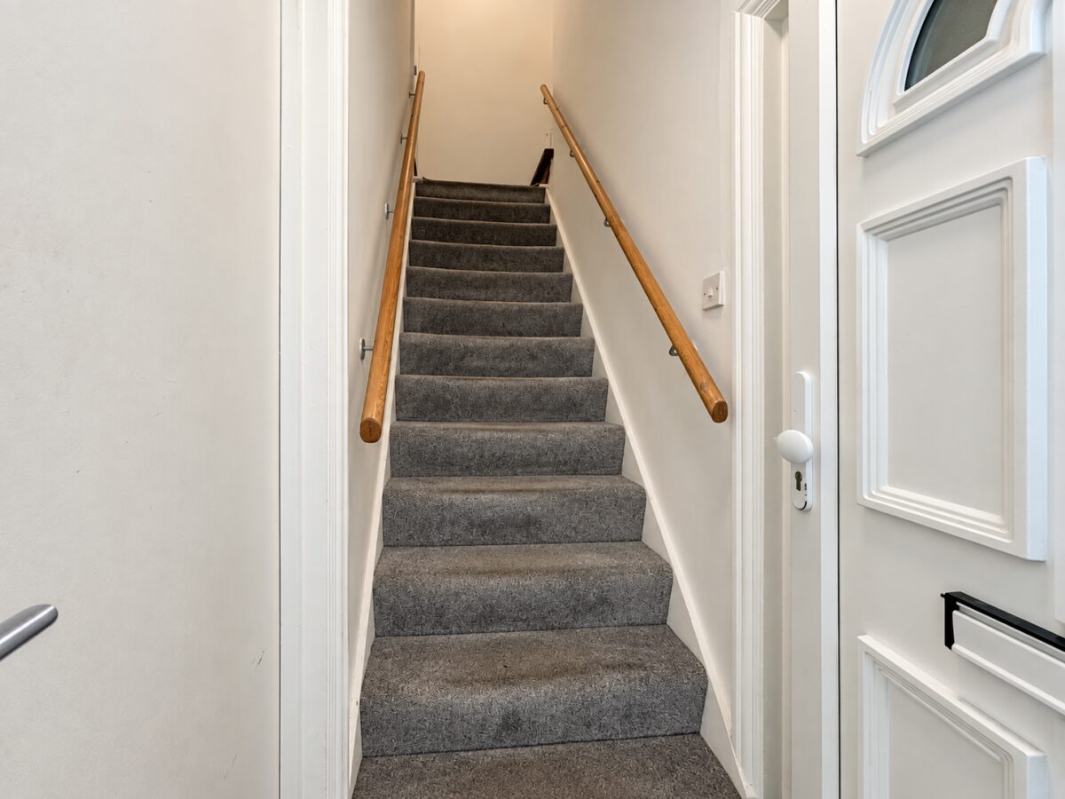 Furnished Double Room, Hughenden Rd, High Wycombe, Buckinghamshire, HP13 5PD