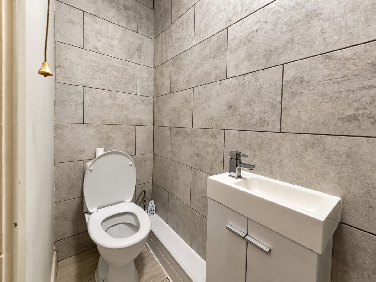 1 Bed Flat, West Wycombe Road, High Wycombe, HP11 2LW