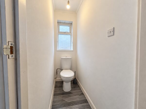 3 Bed Semi-Detached, Deeds Grove, High Wycombe, HP12 3PB