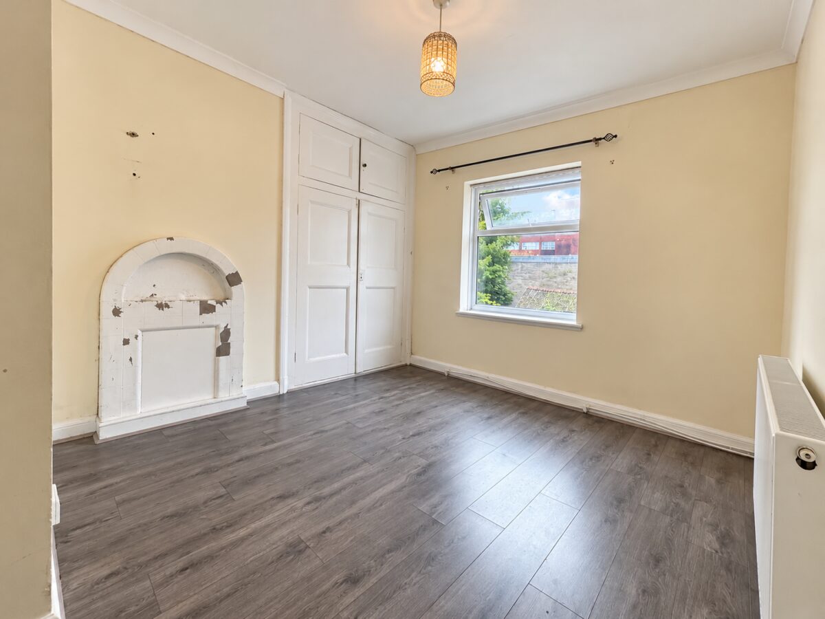 2 Bed Flat, Totteridge Rd, High Wycombe, Buckinghamshire, HP13 6DA